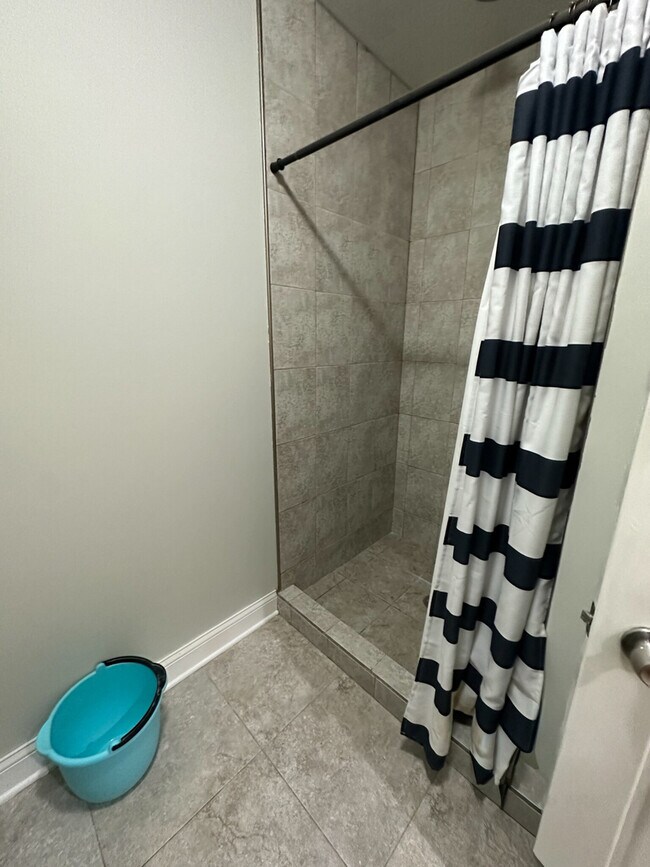 Building Photo - 4336 S Indiana Ave