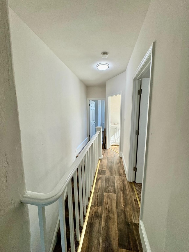 Building Photo - 2055 E Stella St