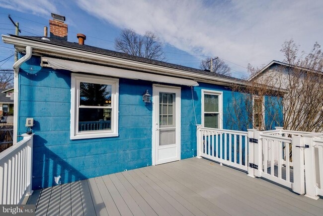 Building Photo - 4305 Oglethorpe St