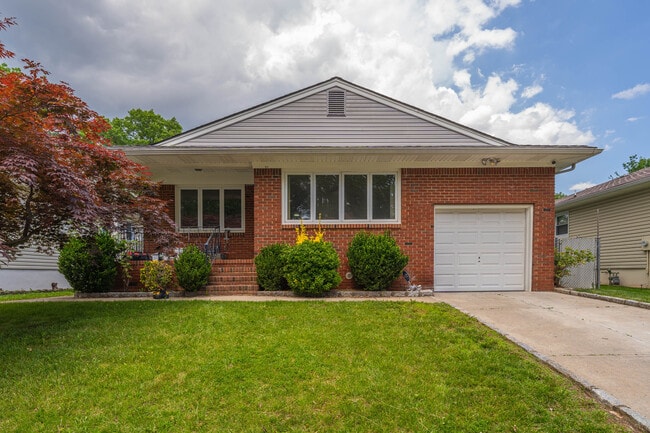 Building Photo - 1031 Di Antonio Dr