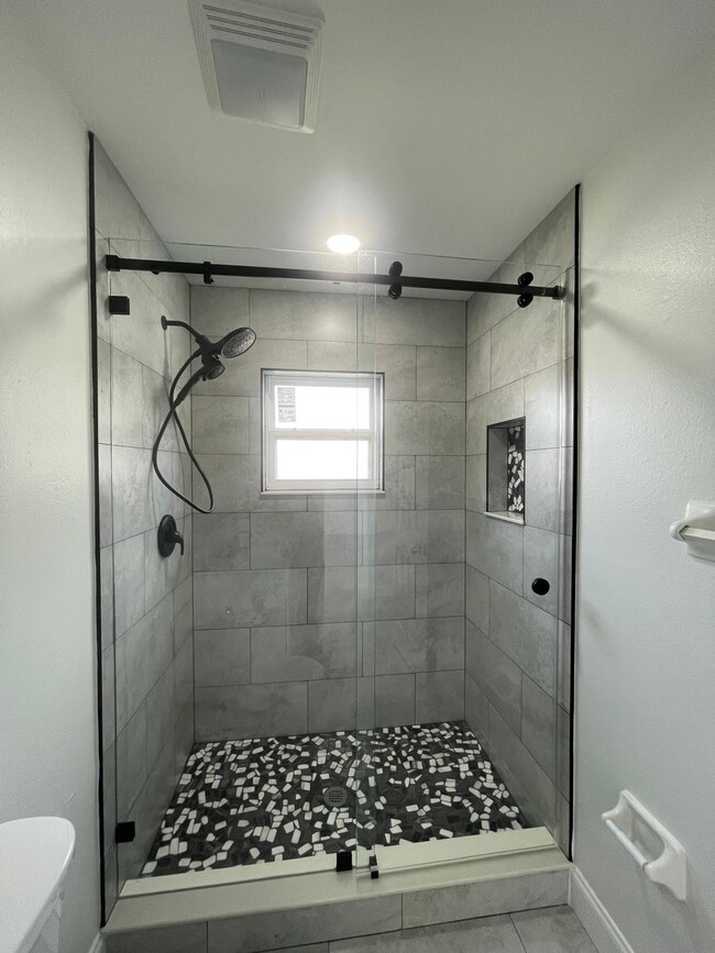 Building Photo - 3142 Shingle Creek Ct