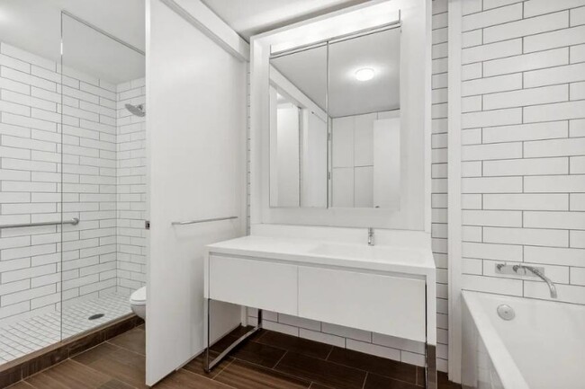 Building Photo - 2 bedroom in New York NY 10005