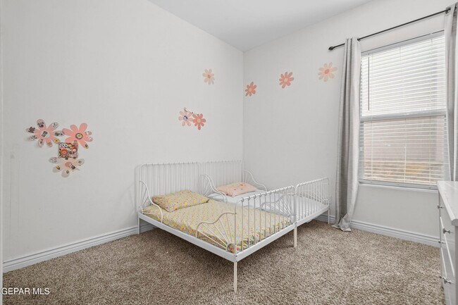 Building Photo - 7376 Cimarron Gap Dr