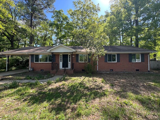 Primary Photo - Very spacious home for rent