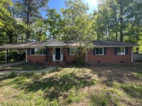 Building Photo - Very spacious home for rent