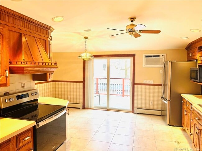 Building Photo - 21 Cottage St