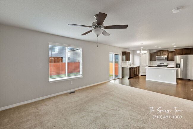 Building Photo - Spacious Saint Aubyn 4BD Lorson Ranch w/ A/C