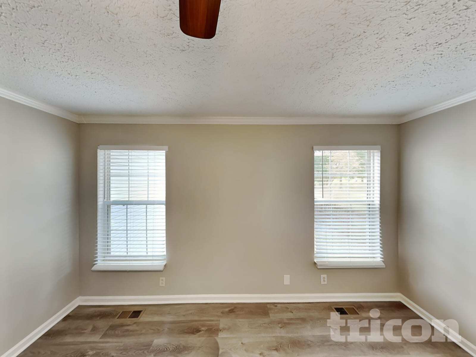 Building Photo - 716 Hallcrest Ct