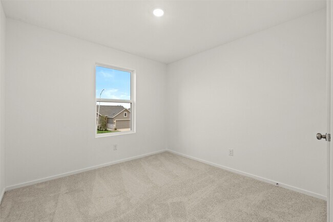 Building Photo - 27651 Spearmint Ridge Dr