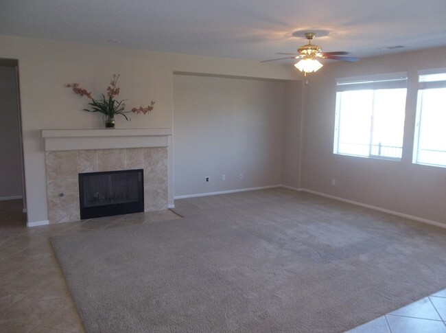 Building Photo - 4 bedroom Menifee home in the Gated Commun...