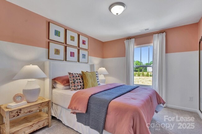 Building Photo - 747 Lock Haven Dr NW