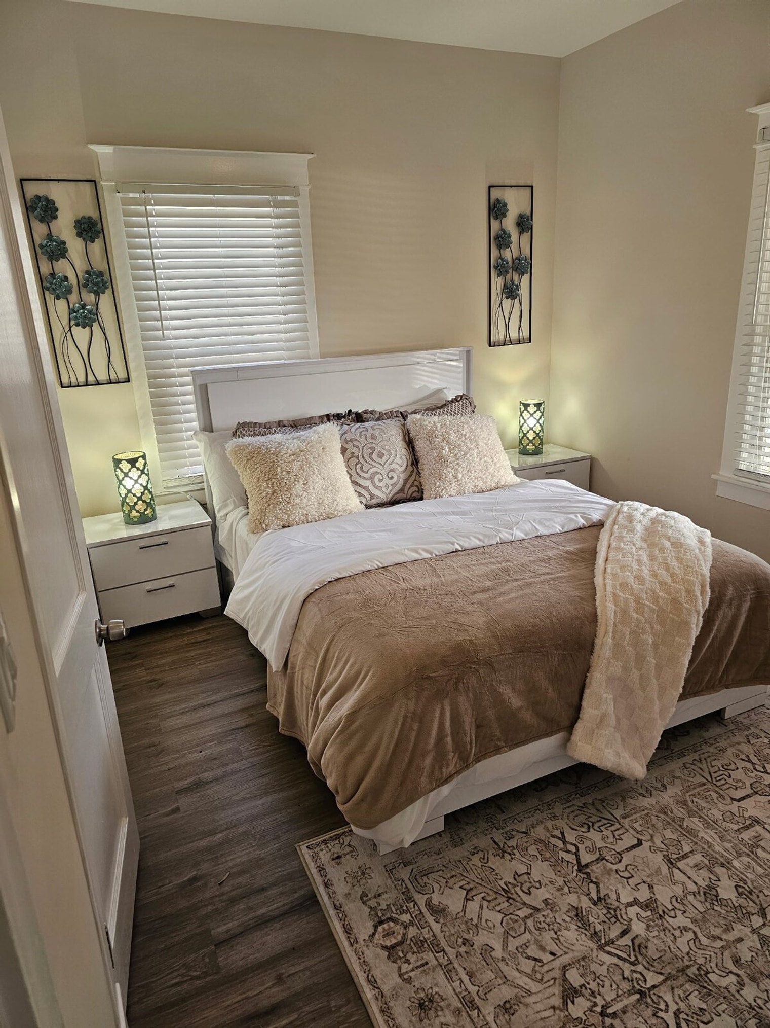 Building Photo - 1106 Central Ave