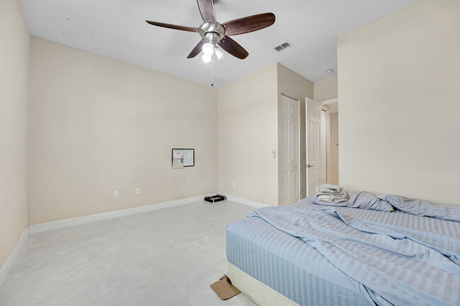 Building Photo - 9485 McAneeny Ct