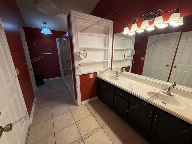Building Photo - 3925 Cobblestone Bend Dr
