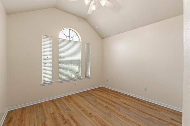 Building Photo - 1501 Catherine Ct