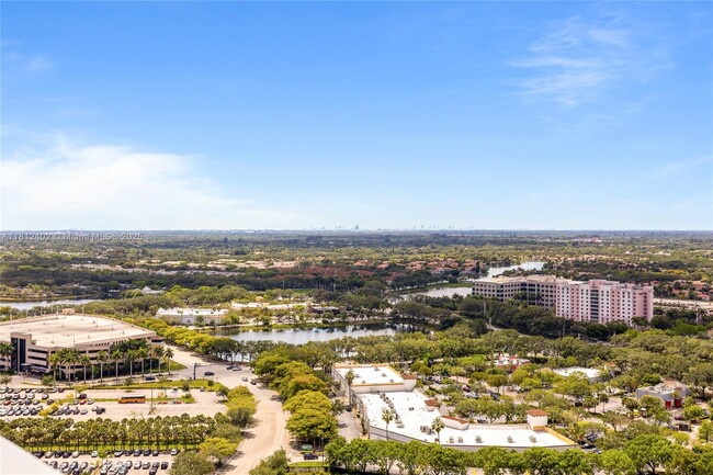 Building Photo - 2000 Metropica Wy
