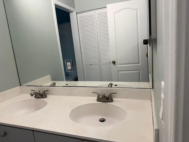 Building Photo - 15258 SW 51st St