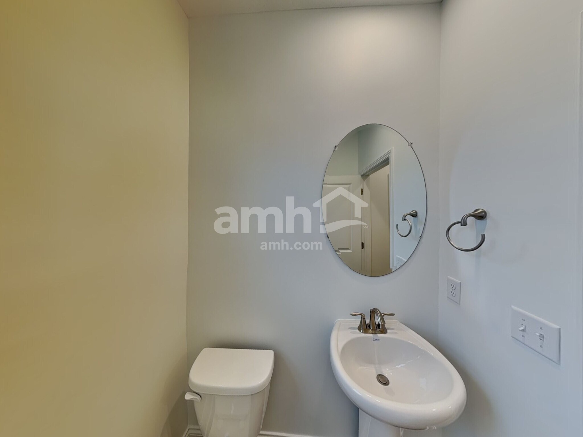 Building Photo - 203 Kramer Mills Dr