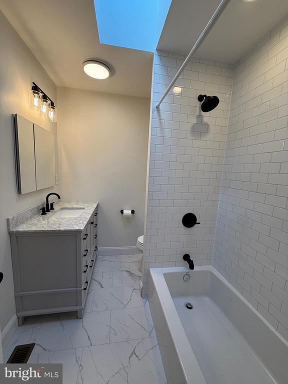 Building Photo - 4610 9th St NW