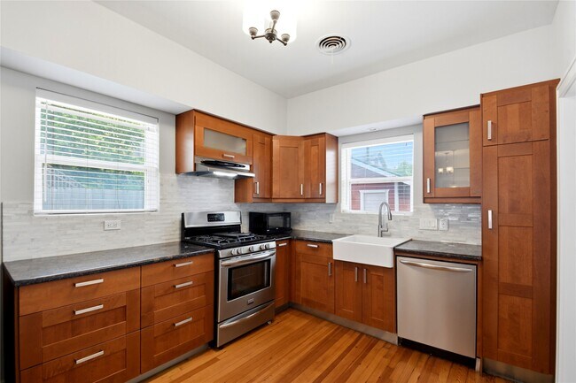 Building Photo - 1746 Colquitt St
