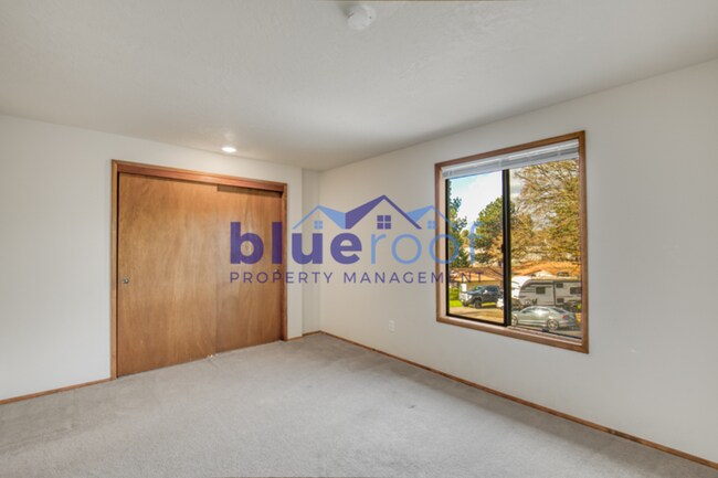 Building Photo - 429 SW 121st Pl