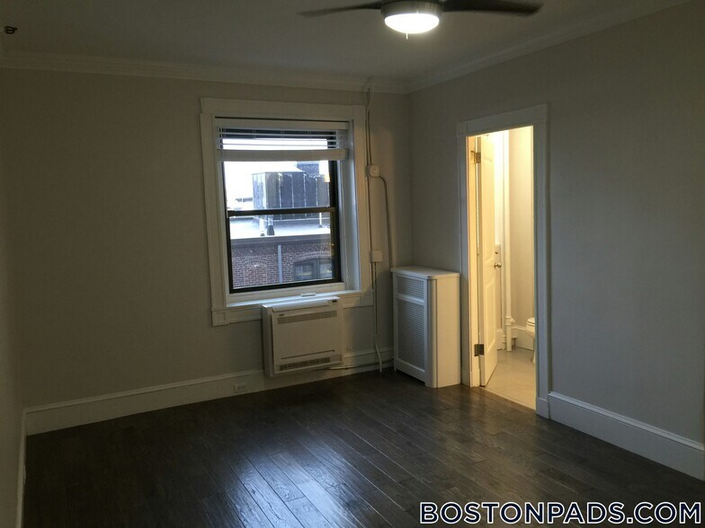 Building Photo - 91 Westland Ave