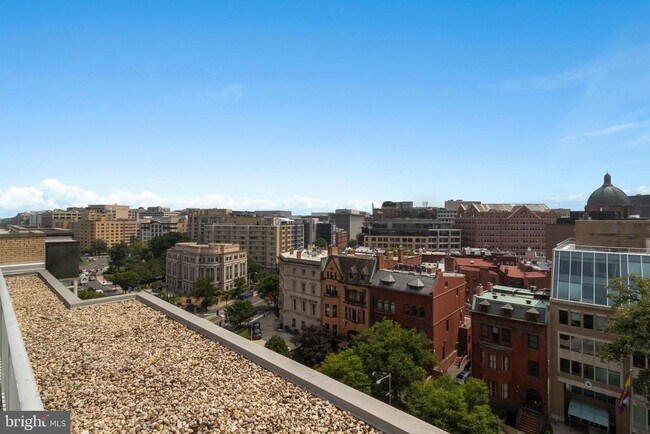 Building Photo - 1711 Massachusetts Ave NW