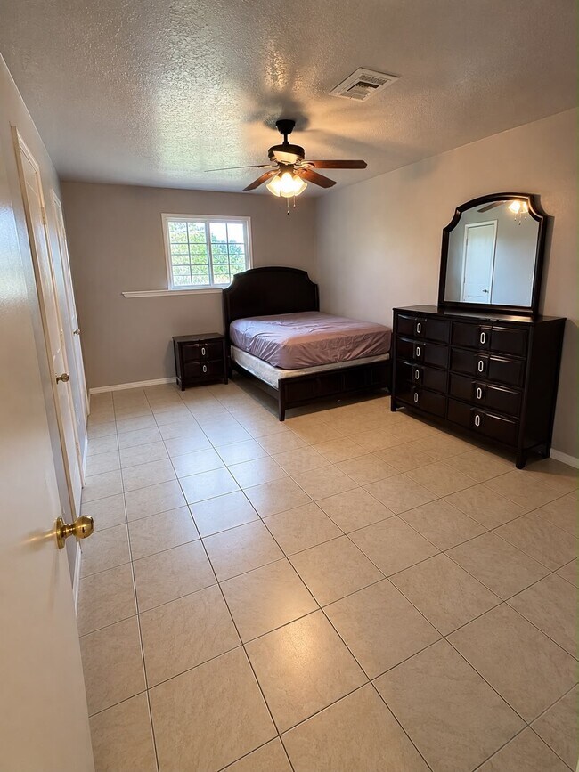 Building Photo - 10603 Silkwood Dr
