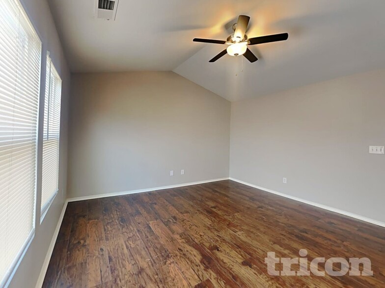 Building Photo - 9434 Darwick St