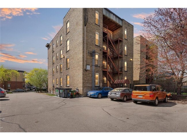 Building Photo - 2421 Emerson Ave S