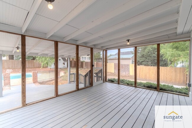 Building Photo - 11319 Harding Rd