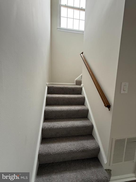 Building Photo - 46748 Woodmint Terrace