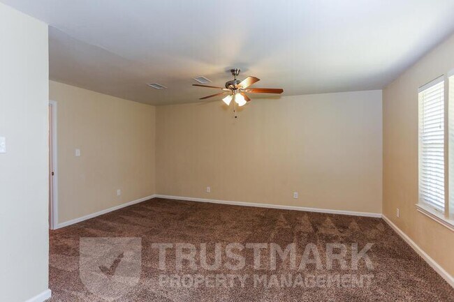 Building Photo - 2801 Reed Ln