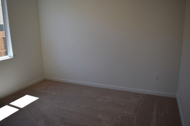 Building Photo - 4851 Mari Cruz Ln