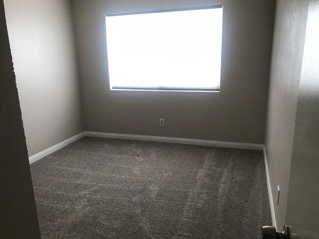 Building Photo - ** COMING SOON ** Modern Boca Park Apartment with Stainless Steel Appliances & Open-Concept Living