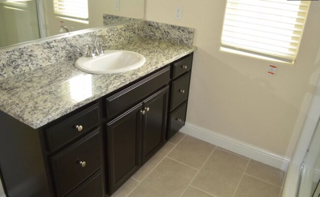 Building Photo - 3715 Bonifacio Way