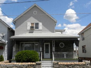 Building Photo - 125 Hill St