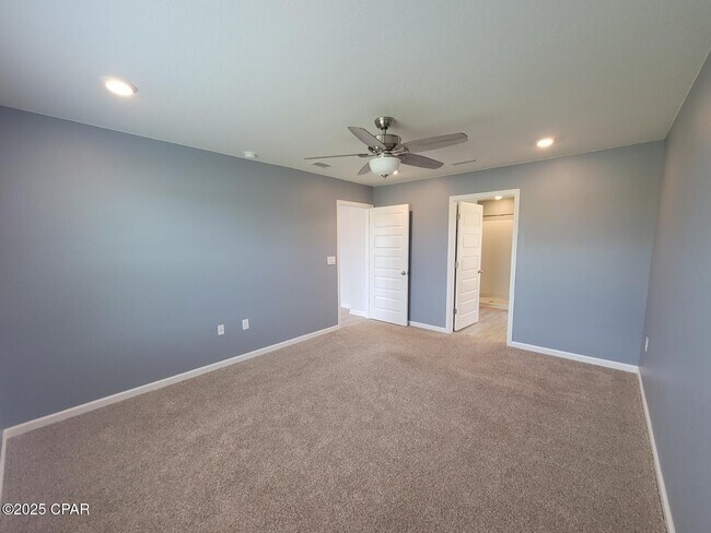 Building Photo - 6585 Slabinski Ln