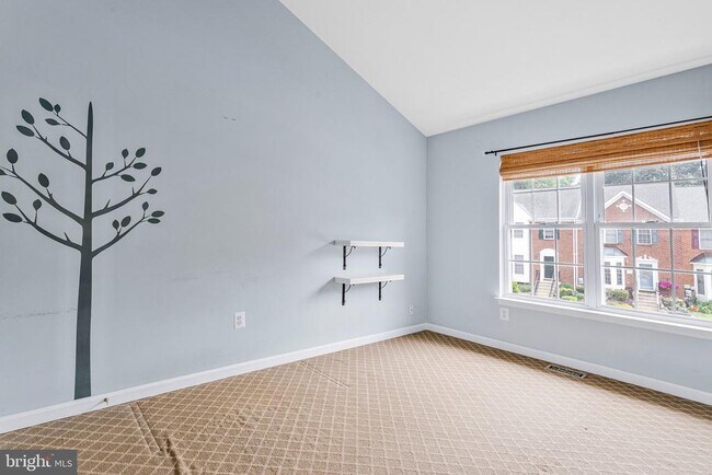 Building Photo - 616 Bellerive Ct