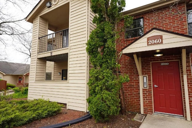 Building Photo - 2060 N Rand Rd