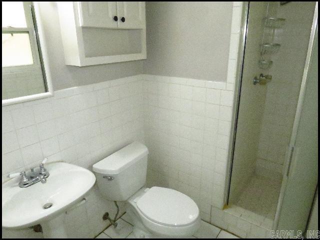 Building Photo - 101 White Oak Ln