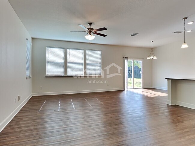 Building Photo - 8547 Highfield Ave