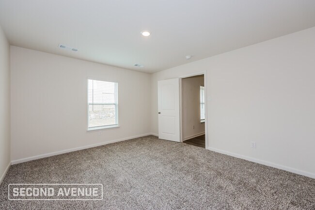Building Photo - 415 Condie Russell Ave