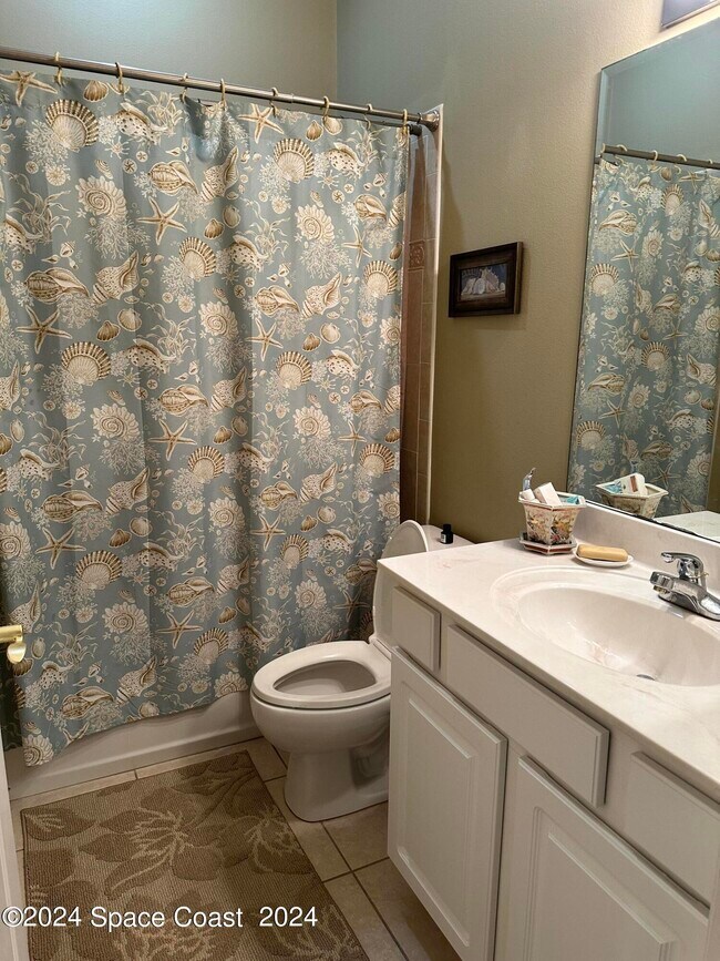 Building Photo - 8667 Villanova Dr