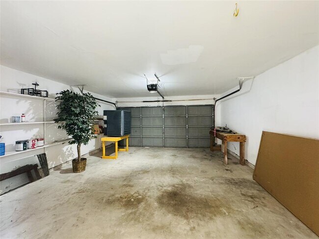 Building Photo - 2906 Shadow Trail Dr