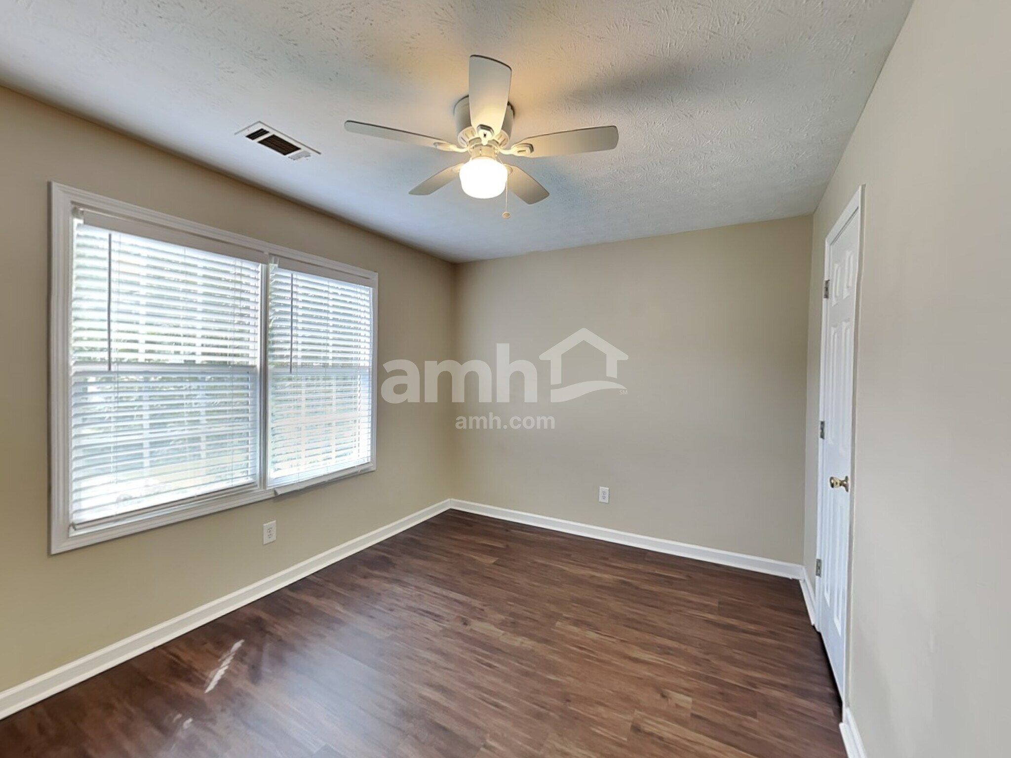Building Photo - 114 Bridgewood Dr
