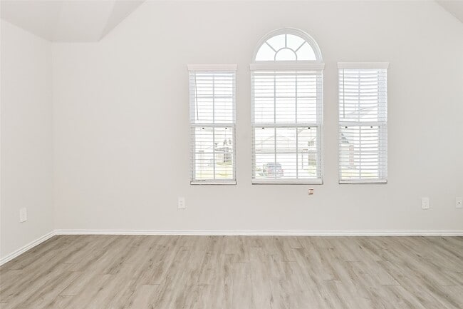 Building Photo - 4902 Banyan Tree Trl