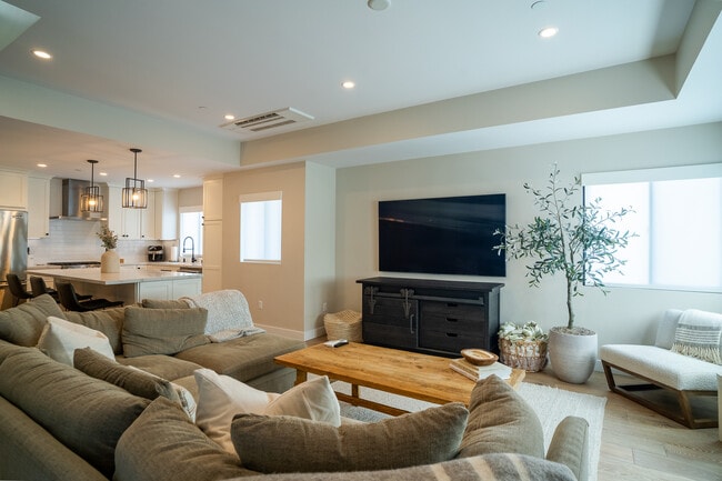 Building Photo - 1012 Beryl St