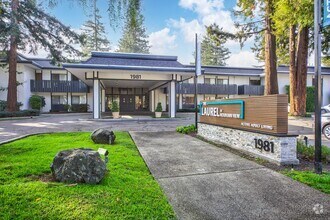 Building Photo - The Laurel at Mountain View (55+)