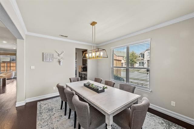 Building Photo - 2881 Redfern Dr